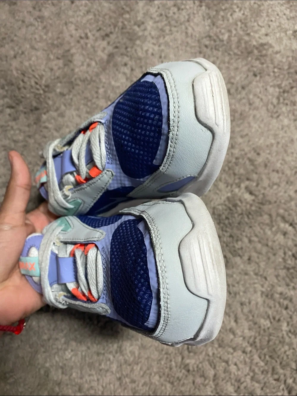 Nike Air Max Bolt GS low trainers sneakers size 3.5 Y